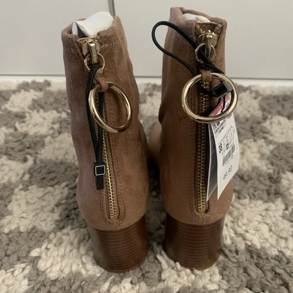 NWT Zara Suede Booties Wood Heel - Picture 8 of 10
